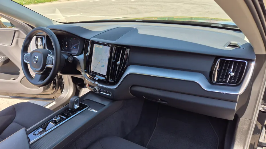 VOLVO XC60 XC60 T6 Plug-In Hybrid AWD Inscription Expression aut