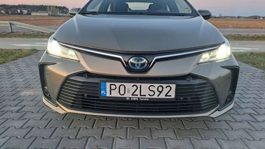 TOYOTA Corolla Corolla 1.8 Hybrid Active