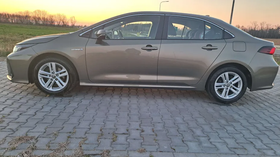 TOYOTA Corolla Corolla 1.8 Hybrid Active