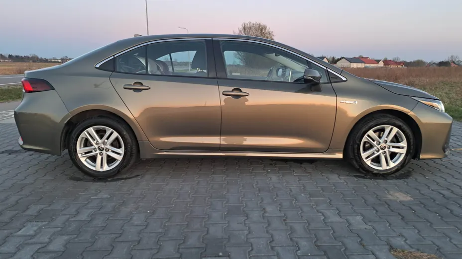 TOYOTA Corolla Corolla 1.8 Hybrid Active