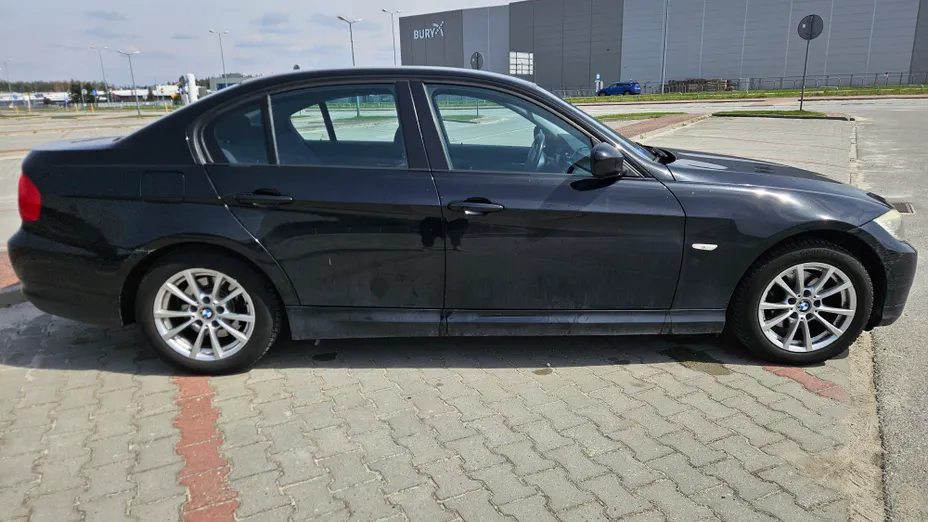 BMW Seria 3 318i