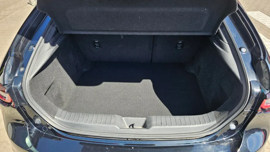 MAZDA 3 3 2.0 mHEV Enso aut