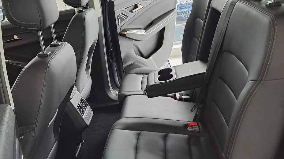 JAC JS8 JS8 PRO aut 7os. Nowy