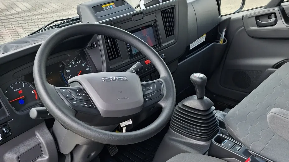ISUZU Seria N M27 F Nowy