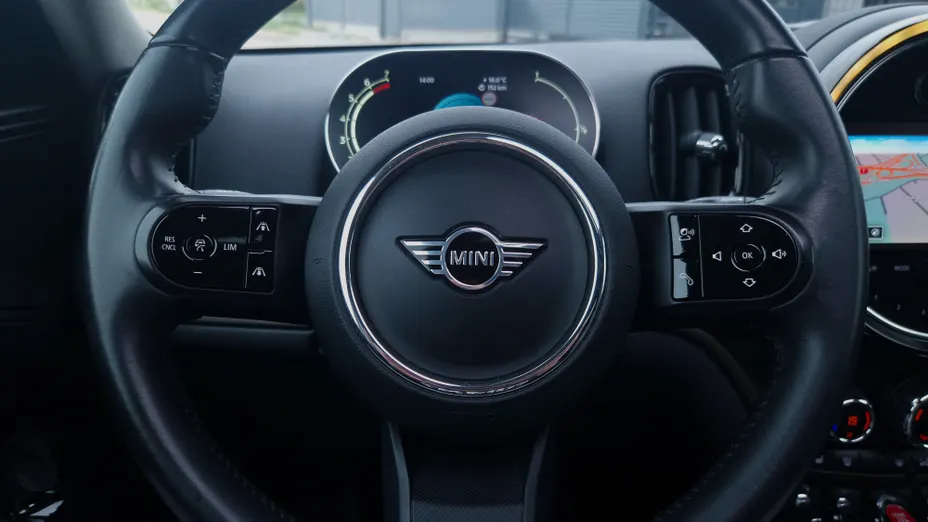 MINI [BMW] Countryman Cooper aut