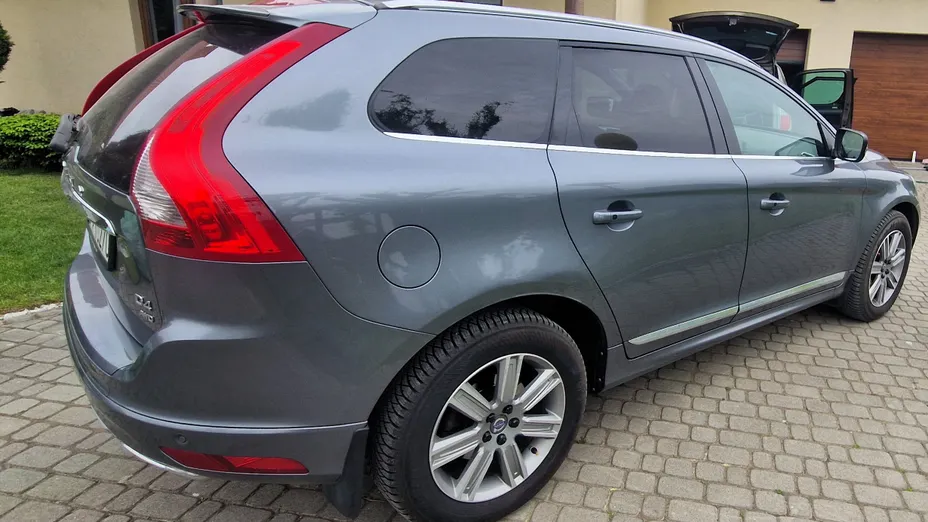 VOLVO XC60 XC60 2.4D AWD Summum aut