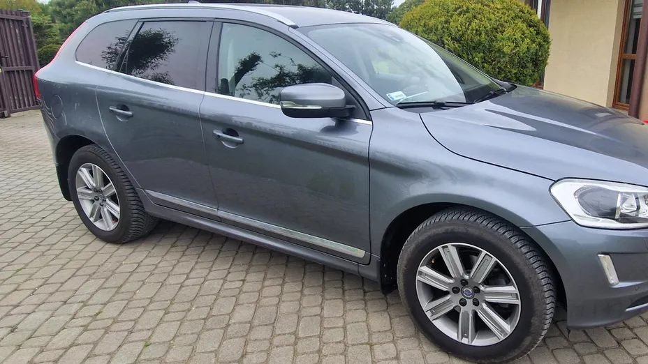 VOLVO XC60 XC60 2.4D AWD Summum aut