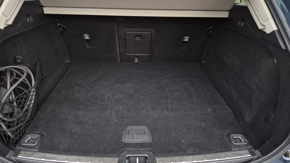 VOLVO XC60 XC60 T6 Plug-In Hybrid AWD Core aut