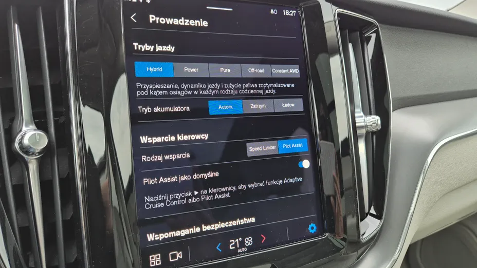 VOLVO XC60 XC60 T6 Plug-In Hybrid AWD Core aut
