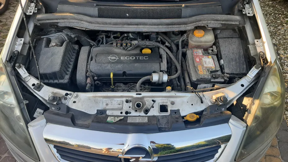 OPEL Zafira -