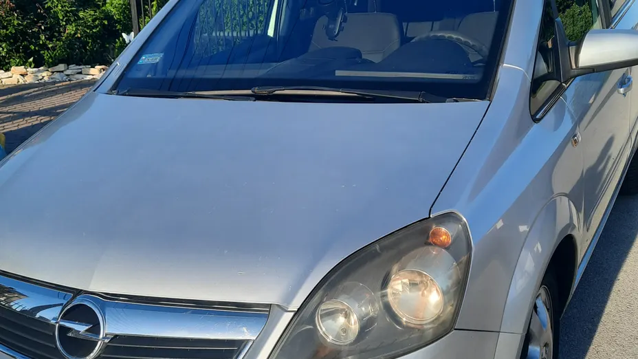 OPEL Zafira -