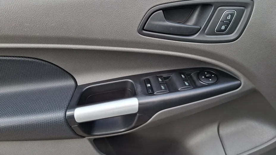 FORD Tourneo Connect Tourneo Connect 1.5 EcoBlue Trend PowerShift