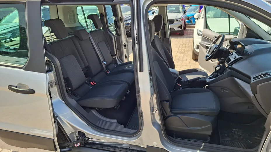 FORD Tourneo Connect Tourneo Connect 1.5 EcoBlue Trend PowerShift