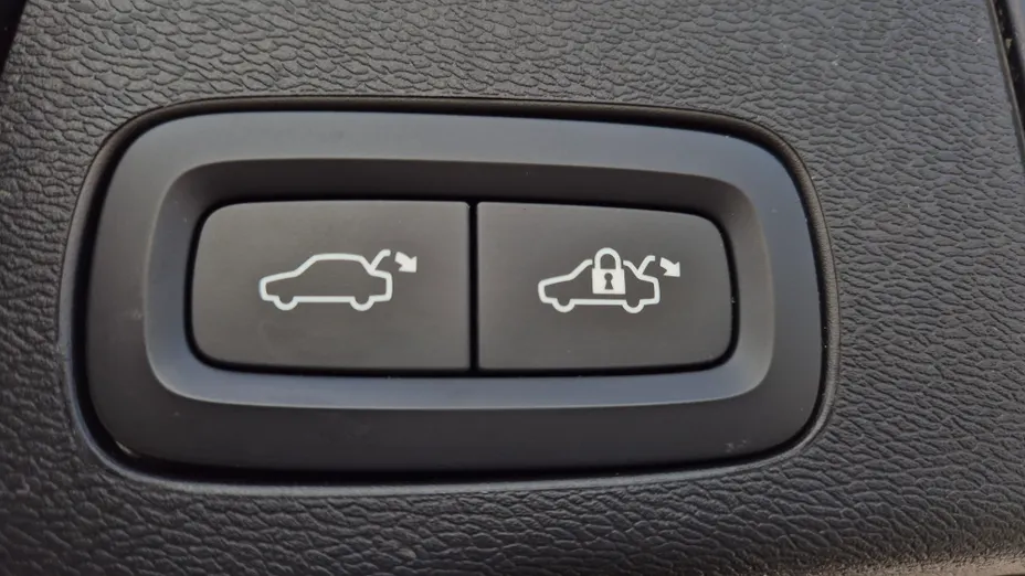 VOLVO XC60 XC60 T6 AWD Plug-In Hybrid Inscription Expression aut