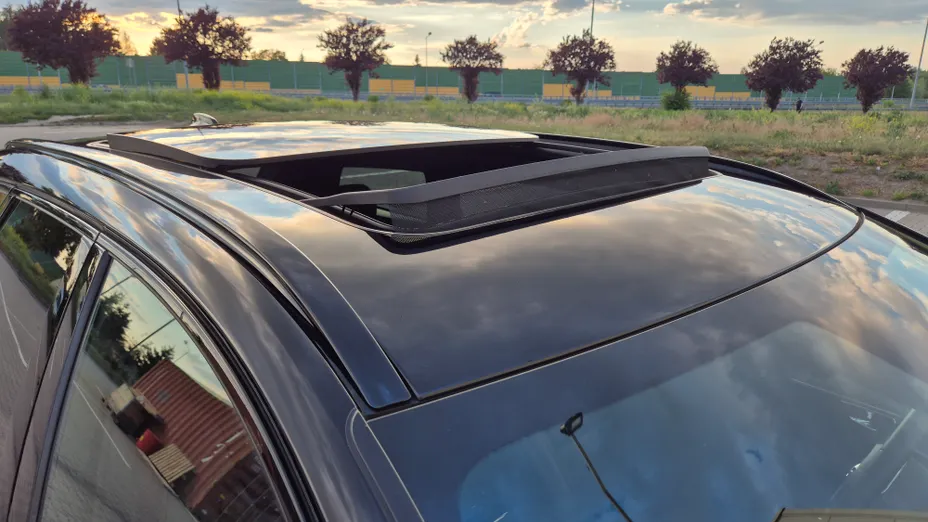 VOLVO V90 V90 T8 AWD Plug-In Hybrid R-Design aut