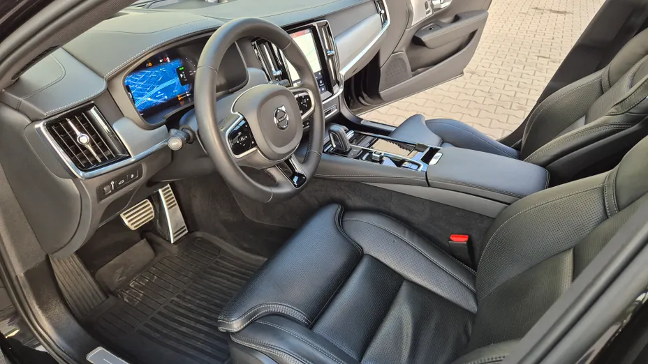 VOLVO V90 V90 T8 AWD Plug-In Hybrid R-Design aut