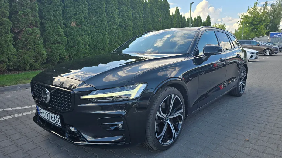 VOLVO V60 V60 B4 B Ultra Dark aut