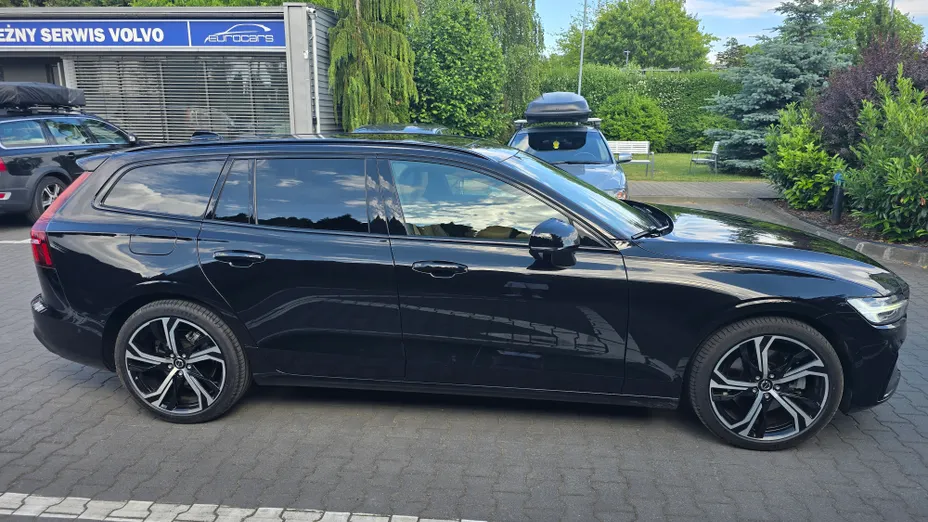 VOLVO V60 V60 B4 B Ultra Dark aut