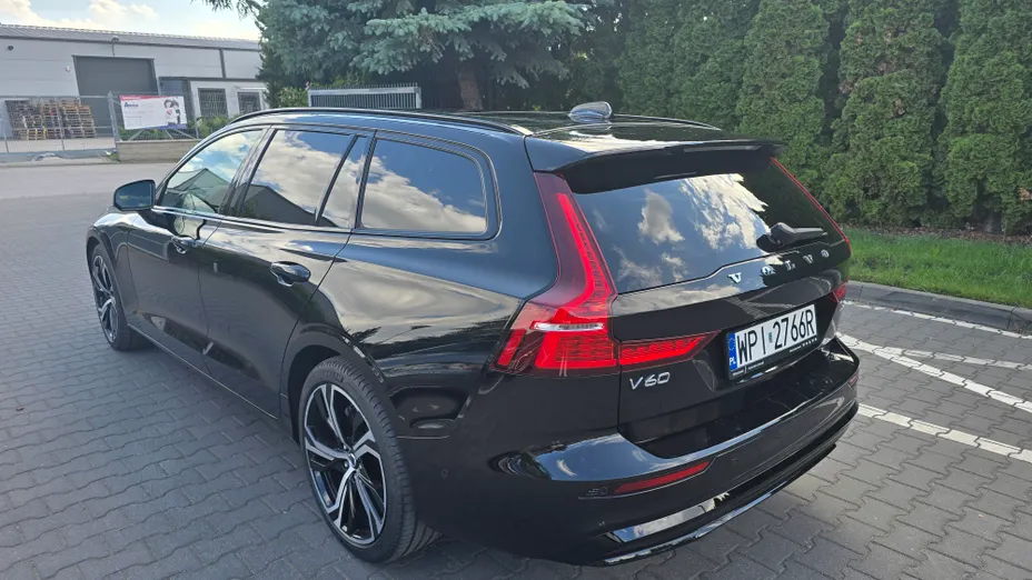 VOLVO V60 V60 B4 B Ultra Dark aut