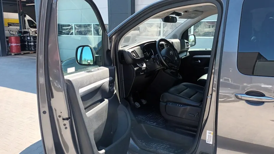 TOYOTA Proace Verso Proace Verso 2.0 D4-D Long VIP