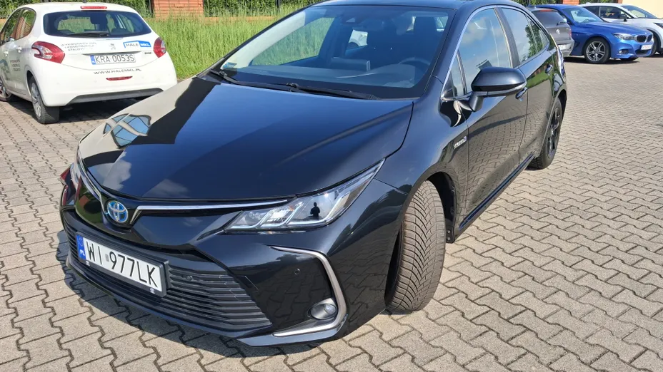 TOYOTA Corolla -