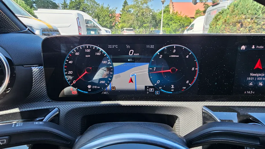 MERCEDES-BENZ A Klasa A 200 d 8G-DCT