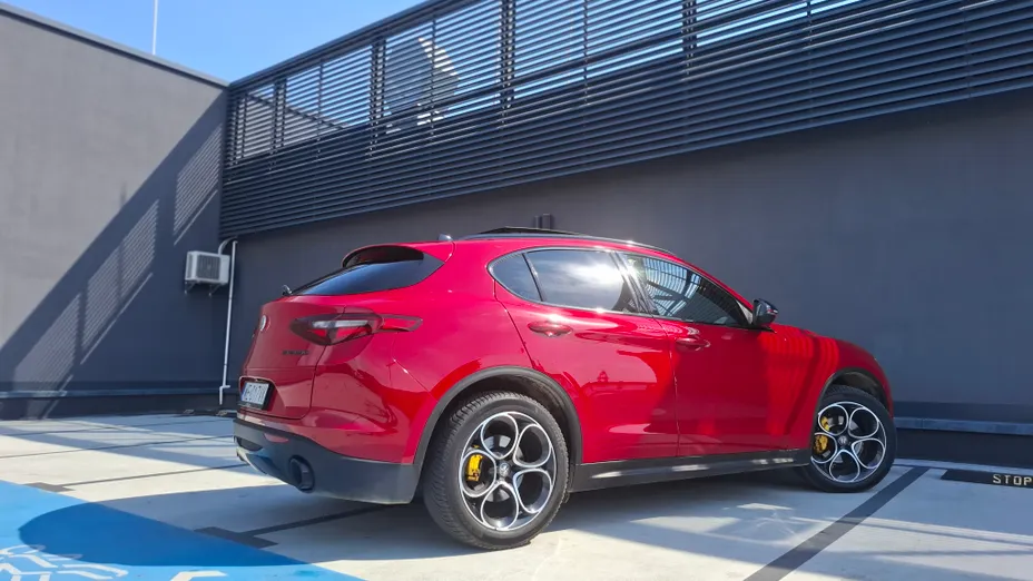 ALFA ROMEO Stelvio Stelvio 2.0 Turbo B-Tech Edition Q4 aut