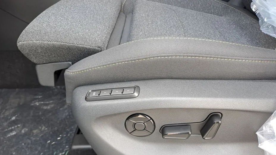 SKODA Kodiaq Kodiaq 1.5 TSI mHEV 4x2 Drive DSG Nowy