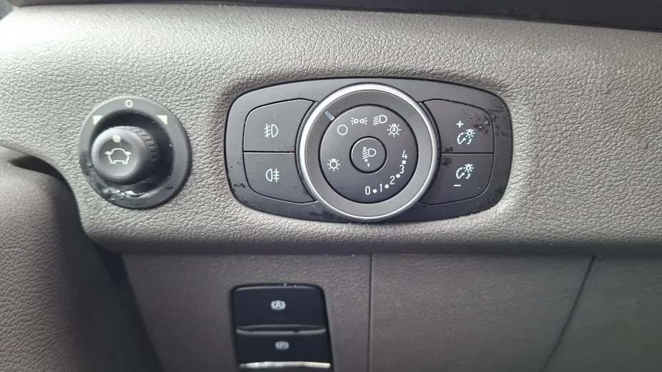 FORD Transit E-Transit 350 L2H2 RWD Trend