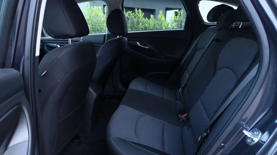 HYUNDAI i30 i30 1.5 T-GDI 48V Smart Plus DCT