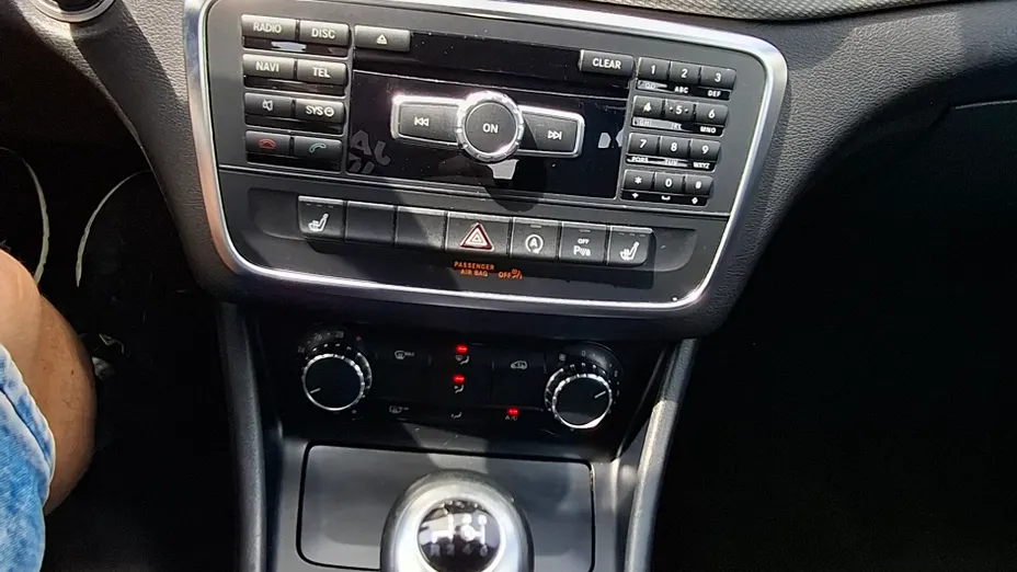 MERCEDES-BENZ GLA GLA 180 Urban