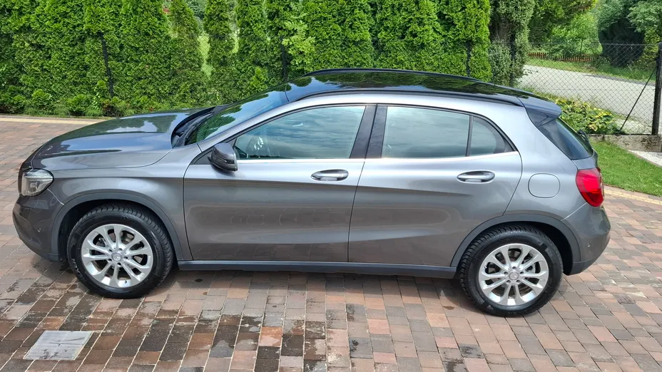 MERCEDES-BENZ GLA GLA 180 Urban