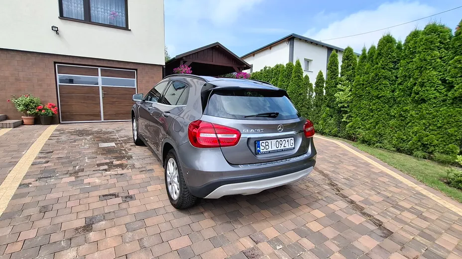 MERCEDES-BENZ GLA GLA 180 Urban