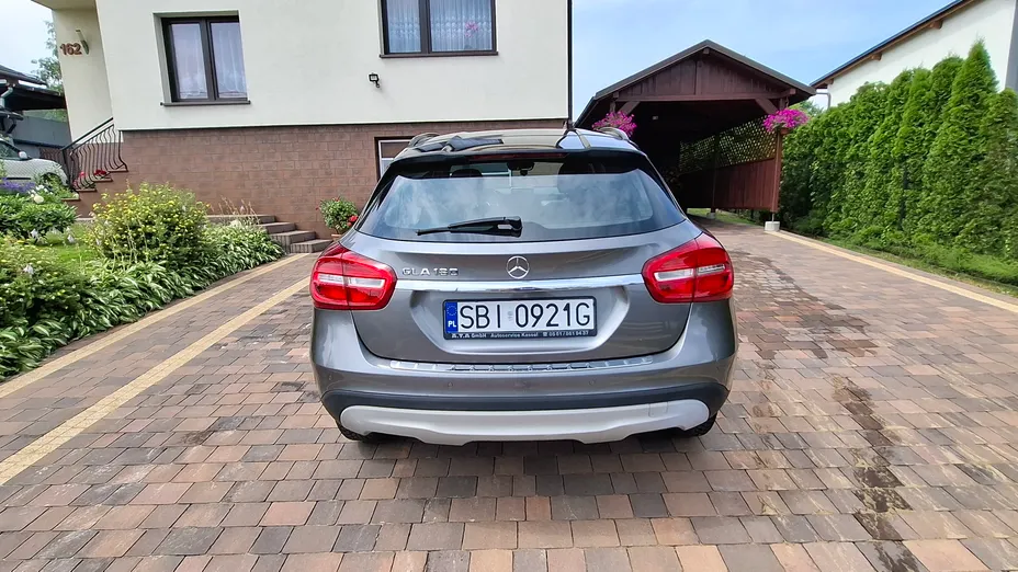 MERCEDES-BENZ GLA GLA 180 Urban