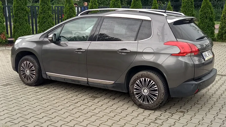 PEUGEOT 2008 2008 1.2 Pure Tech Access