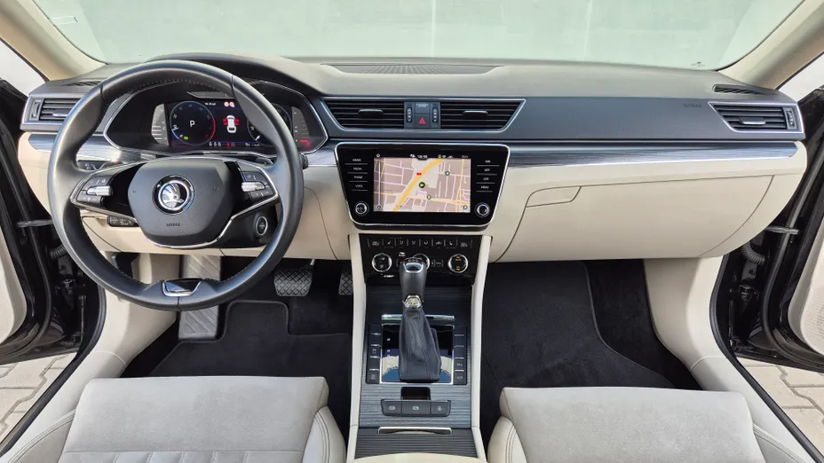 SKODA Superb Superb 2.0 TSI Style DSG