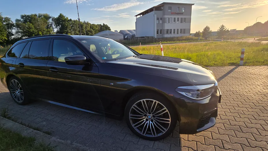 BMW Seria 5 520d xDrive M Sport sport-aut