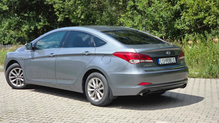 HYUNDAI i40 -