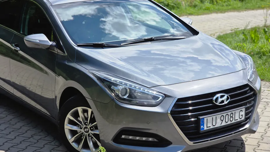 HYUNDAI i40 -