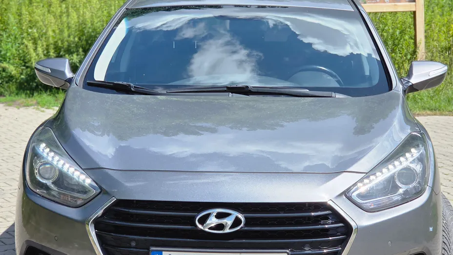 HYUNDAI i40 -