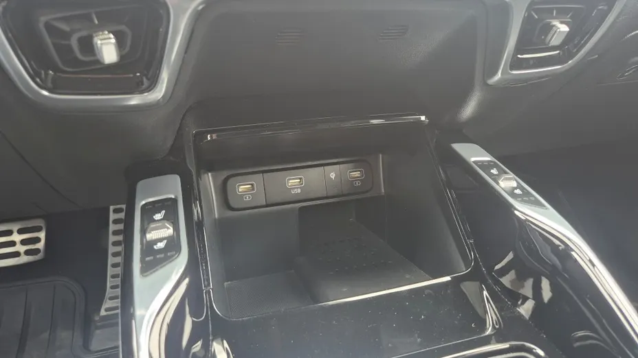 KIA Sorento Sorento 1.6 T-GDI PHEV Prestige Line 4WD aut 7os.