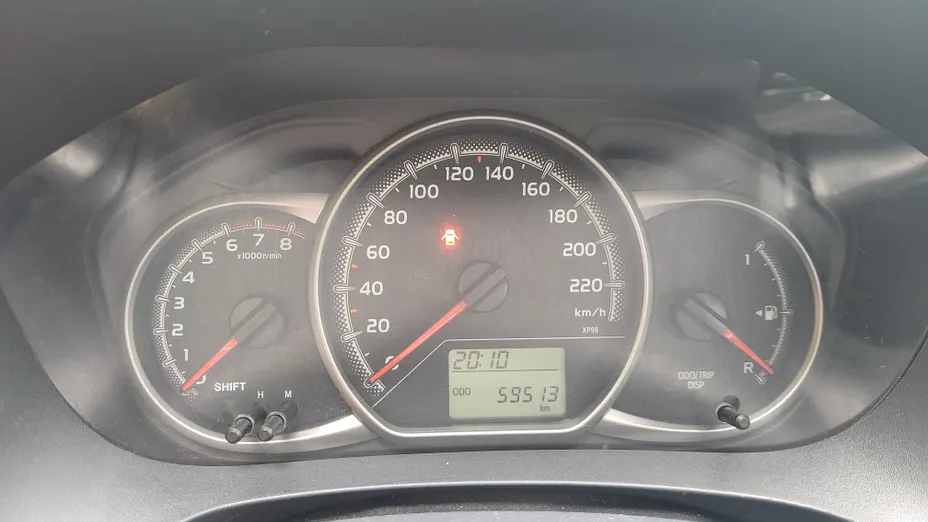 TOYOTA Yaris Yaris 1.33 Active EU6