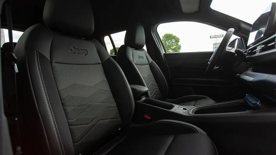 JEEP Avenger Avenger 1.2 T3 mHEV Black Edition FWD eDCT6 Nowy