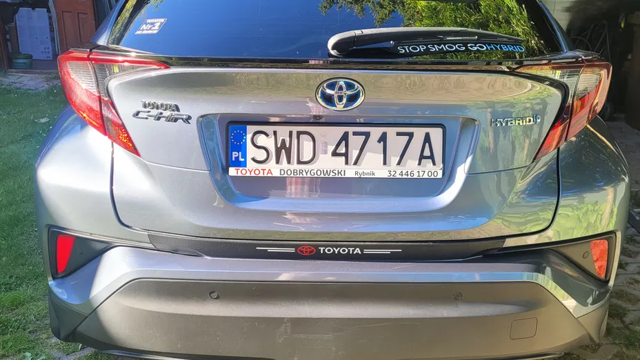 TOYOTA C-HR -