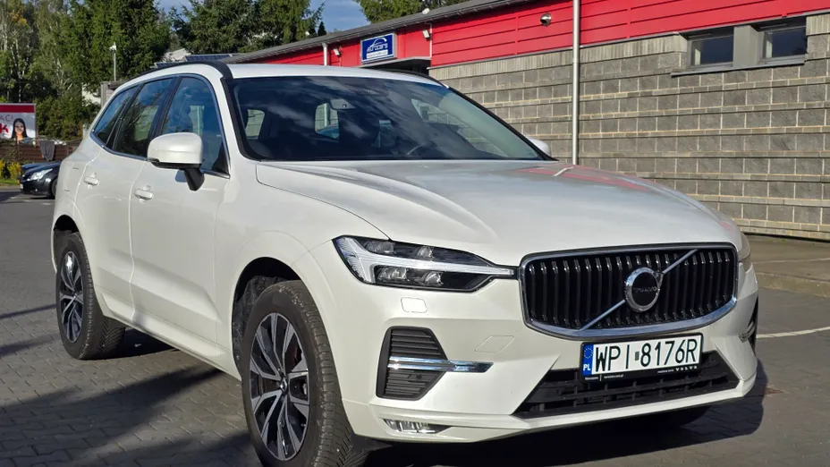 VOLVO XC60 XC60 B5 B AWD Core aut