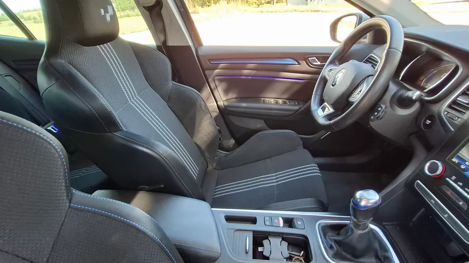 RENAULT Megane -