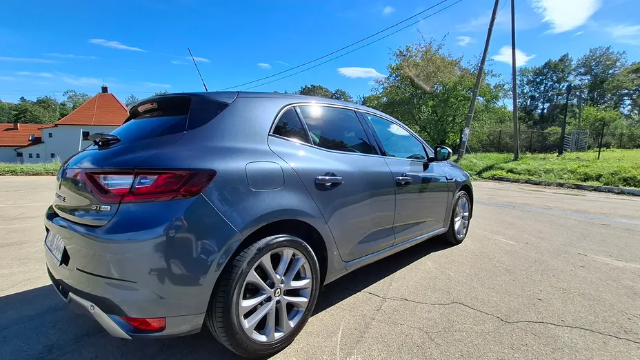 RENAULT Megane -