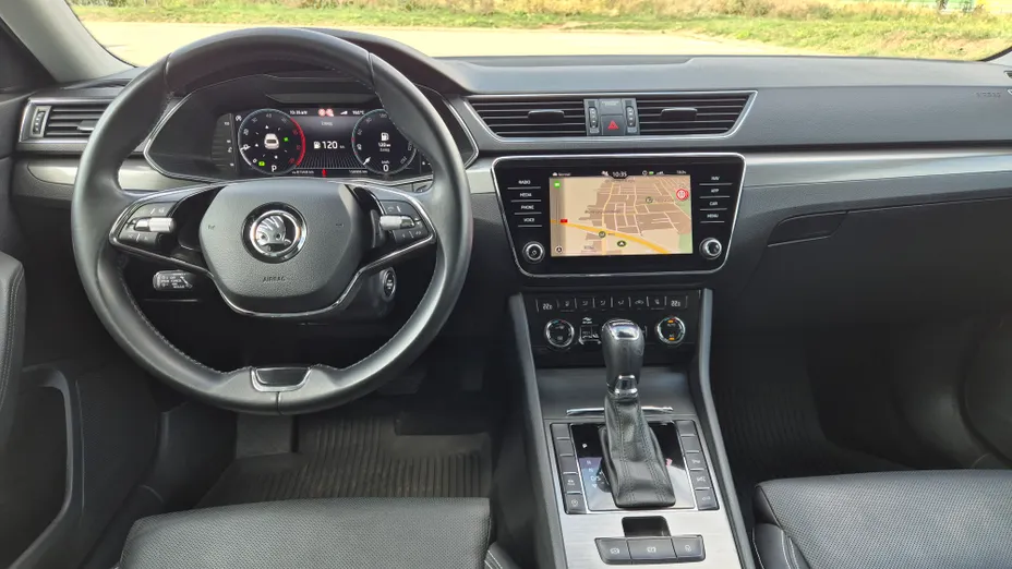 SKODA Superb Superb 2.0 TDI SCR Style DSG