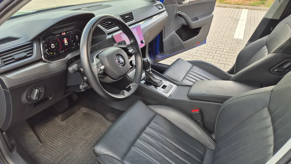 SKODA Superb Superb 2.0 TDI SCR Style DSG