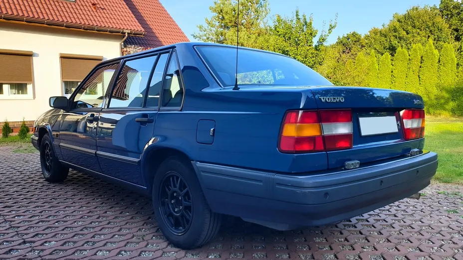 VOLVO 940 940 2.3 GLE Aut.